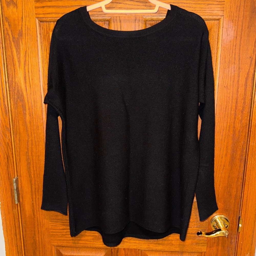 Vince Black Cashmere Wool Knit Sweater Long Sleeve Quiet Luxury Capsule Wardrobe